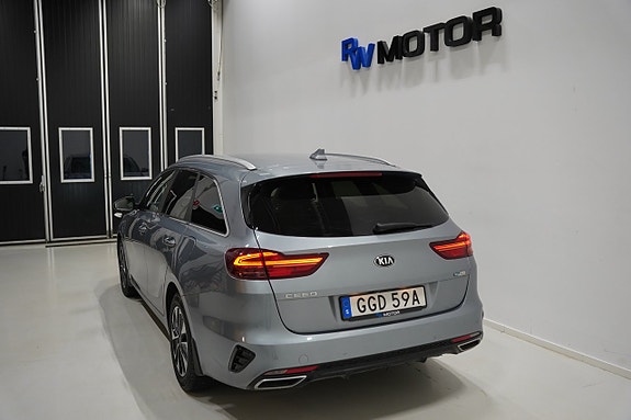 Kia Ceed 4 of 17