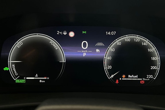 Toyota C-HR 14 of 25