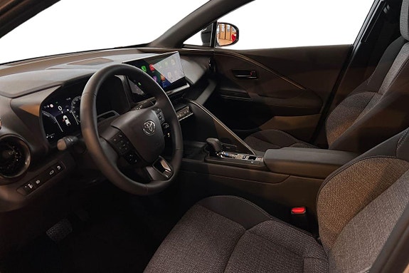 Toyota C-HR 12 of 25