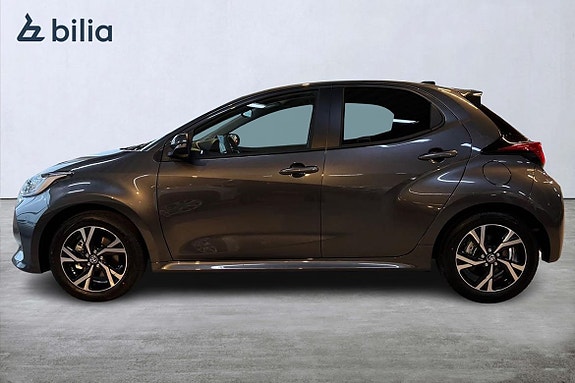 Toyota Yaris 3 of 24