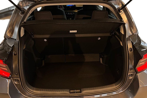 Toyota Yaris 10 of 24