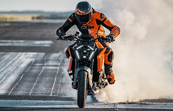 KTM 1390 Super Duke R  - Tech Pack 3 of 4