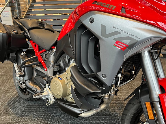 Ducati Multistrada V4S Radar - Beställ idag 5 of 8