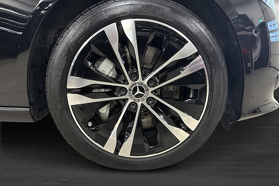 Mercedes-Benz C300 e 12 of 13