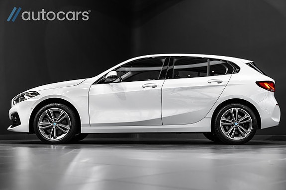 BMW 120 5 of 30