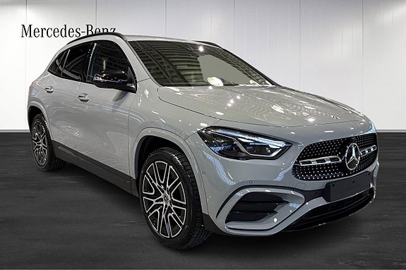 Mercedes-Benz GLA250 e 2 of 15