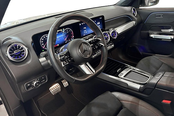 Mercedes-Benz GLB220 d 7 of 13