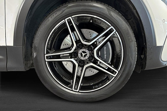 Mercedes-Benz GLB220 d 12 of 13