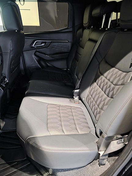 Isuzu D-max 12 of 18