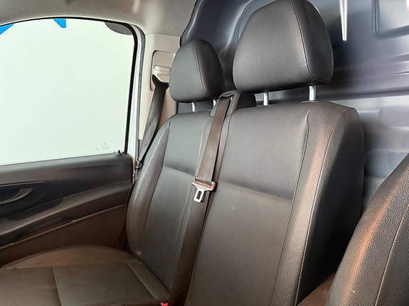Mercedes-Benz Vito 111 12 of 15
