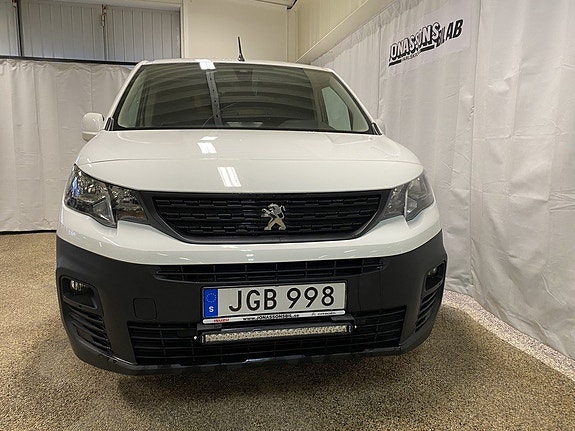 Peugeot Partner 2 of 5