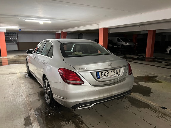 Mercedes-Benz C180 3 of 7