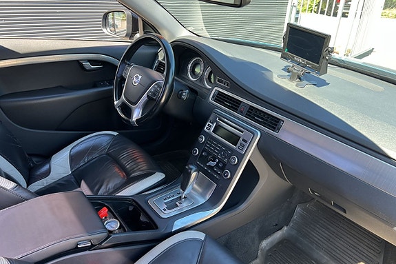 Volvo V70 16 of 17