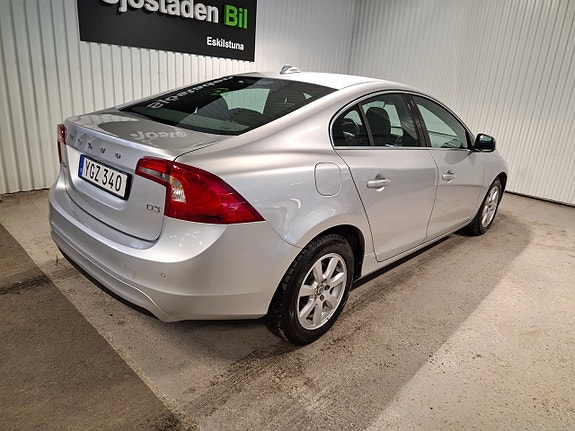 Volvo S60 5 of 5