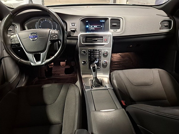 Volvo S60 9 of 15