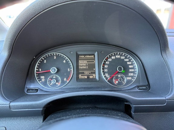 Volkswagen Caddy 23 of 23