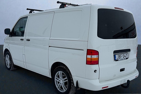 Volkswagen Transporter 4 of 5