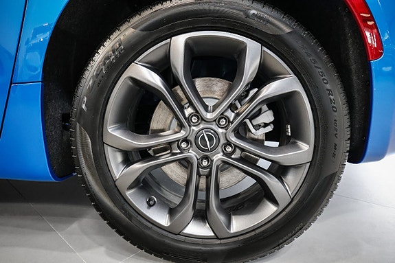 Chrysler Pacifica 10 of 30