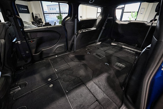 Chrysler Pacifica 19 of 30