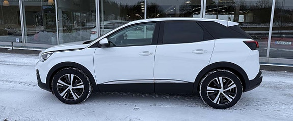 Peugeot 3008 3 of 5