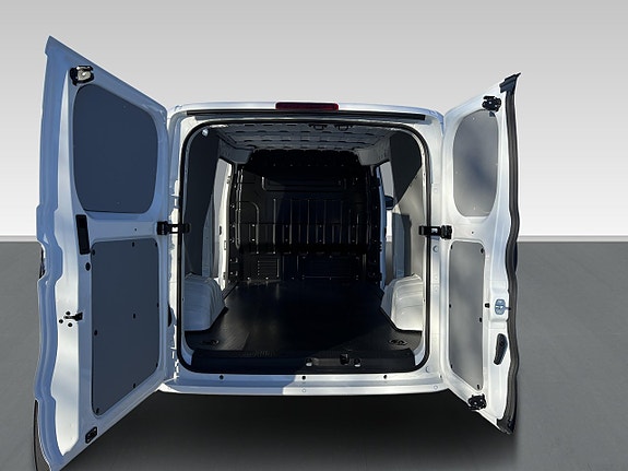Maxus e-Deliver 5 12 of 21