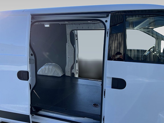Maxus e-Deliver 5 15 of 21