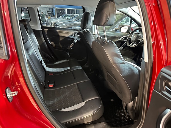 Peugeot 2008 9 of 14