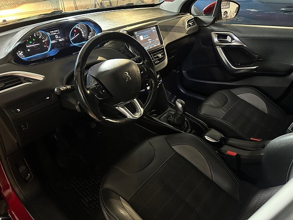 Peugeot 2008 12 of 14