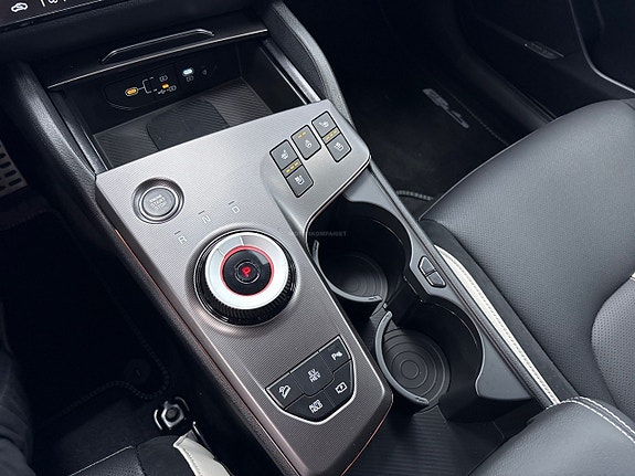 Kia Sportage 12 of 16