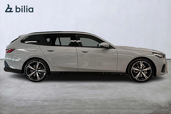 BMW 530e 15 of 20