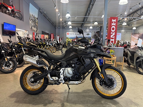 Voge DS900X Black Knight #Inbytesstöd på 10.000:-# 2 of 13