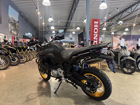 Voge DS900X Black Knight #Inbytesstöd på 10.000:-# 4 of 13