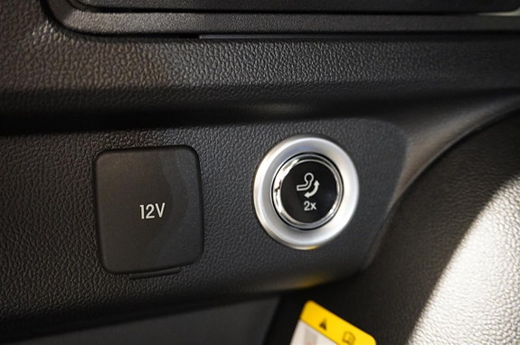 Ford Kuga 11 of 18