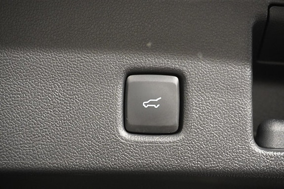 Ford Kuga 12 of 18