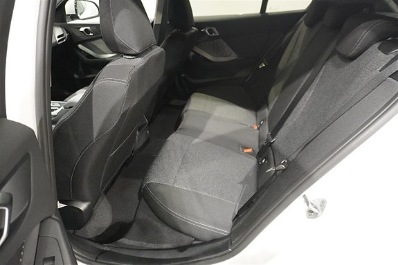 BMW 120 5 of 16