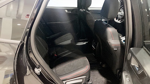 Ford Kuga 4 of 9