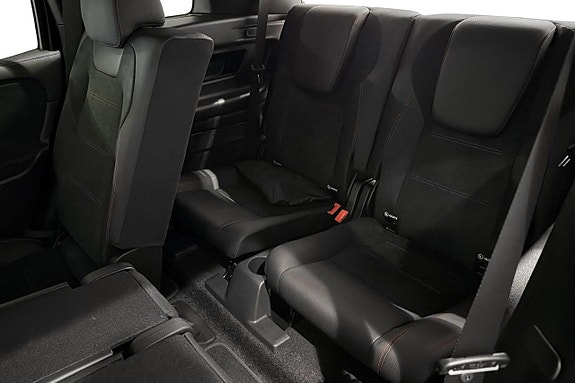 Mercedes-Benz GLB220 d 13 of 17