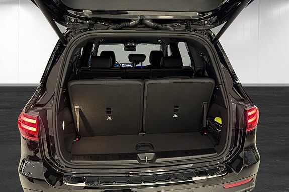Mercedes-Benz GLB220 d 14 of 17