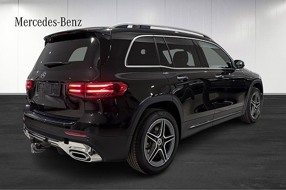 Mercedes-Benz GLB220 d 3 of 17