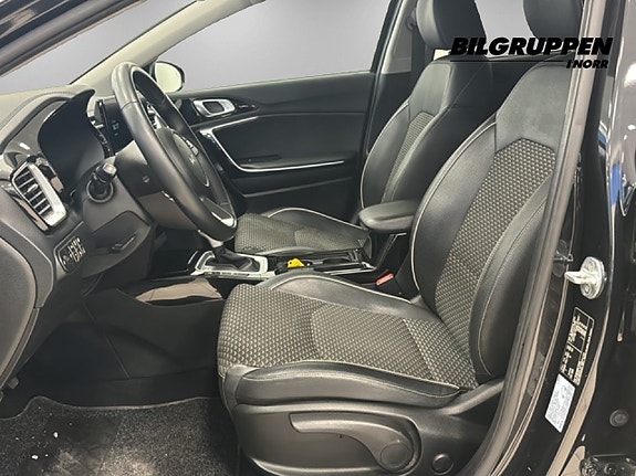 Kia XCeed 8 of 15