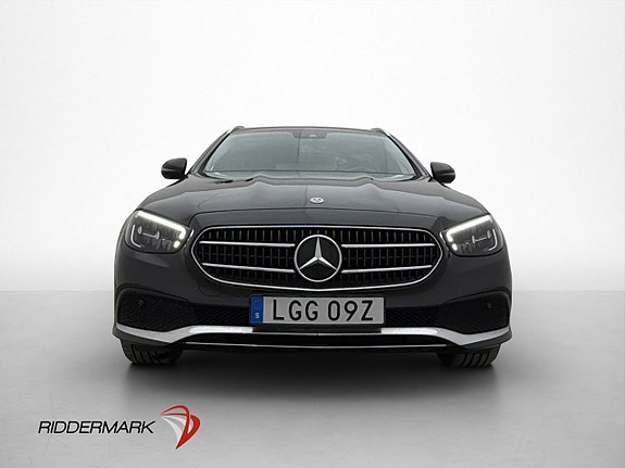 Mercedes-Benz E300 2 of 30