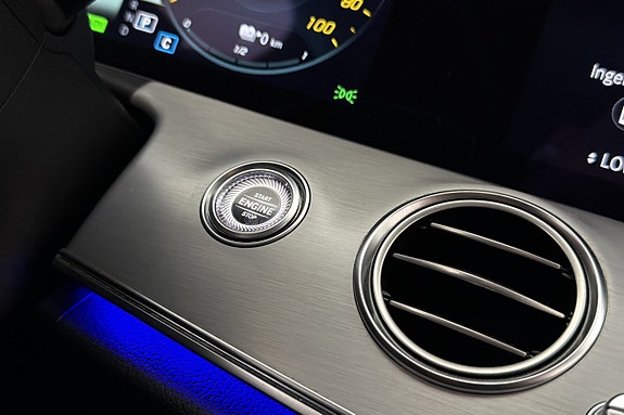 Mercedes-Benz E300 28 of 30