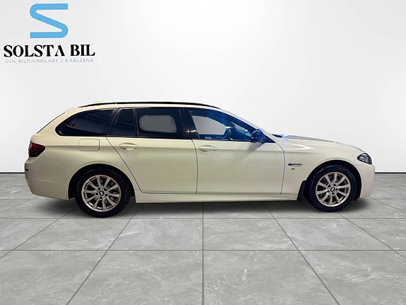 BMW 520d 2 of 5