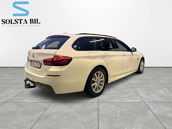 BMW 520d 3 of 5