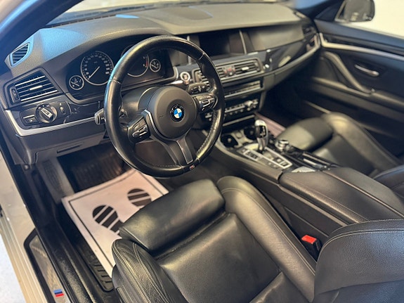 BMW 520d 4 of 5