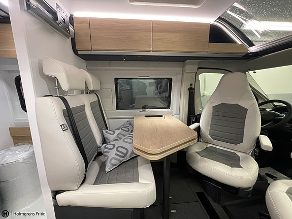 Adria Twin 640 SLB 60Y | TRUMA VÄRME | LÅNGBÄDDAR 8 of 25