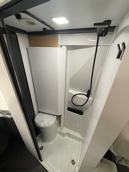 Adria Twin 640 SLB 60Y | TRUMA VÄRME | LÅNGBÄDDAR 18 of 25
