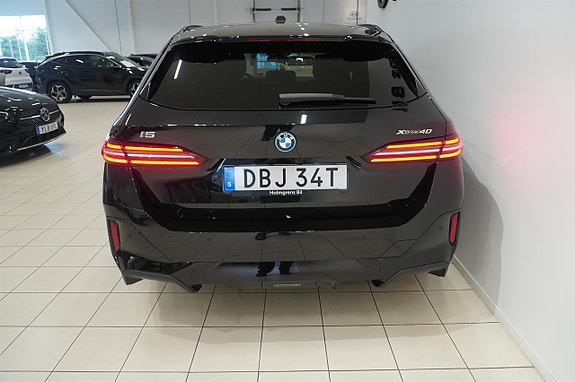 BMW i5 19 of 22