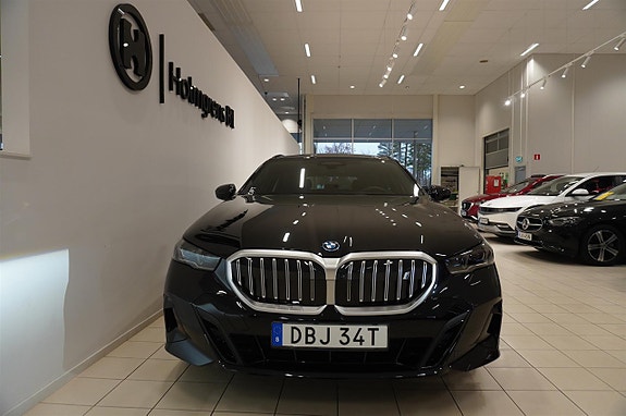 BMW i5 10 of 20