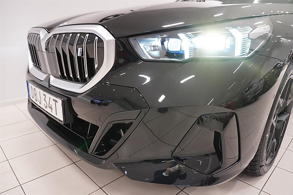 BMW i5 19 of 20